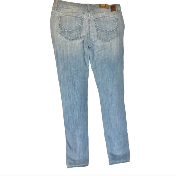 BKE Stella skinny distressed jeans - Picture 2 of 4